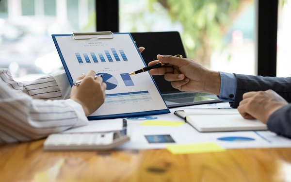 Réussir son business de luxe en 3 mois: guide serein