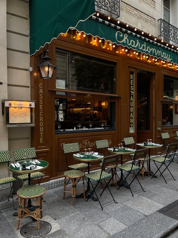 Chaises et tables extérieures : vos alliées pour l'été